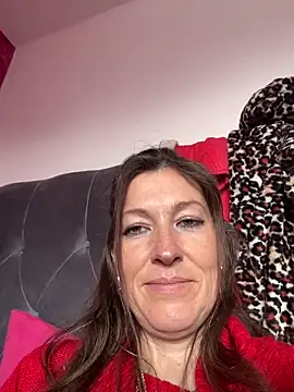 Snapshot of Lwhite1 chatting on 10, 5, 2026 Lwhite1 online show from 10, 5, 2026