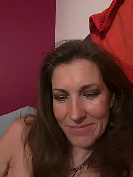 Snapshot of Lwhite1 chatting on 27, 6, 2026 Lwhite1 online show from 27, 6, 2026