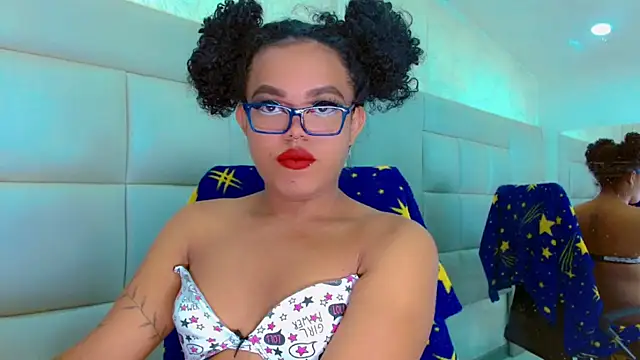 KayleighDreams  online show from 7, 2, 2025