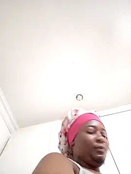 CocoBootyyy online show from 4, 2, 2026