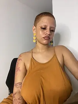 Snapshot of Charlotee_ chatting on 25, 9, 2025 Charlotee online show from 25, 9, 2025