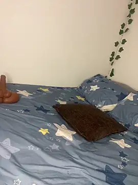 Charlotee  online show from 5, 3, 2026