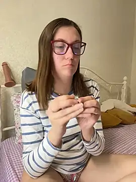 BeatriceTender online show from 11, 4, 2026