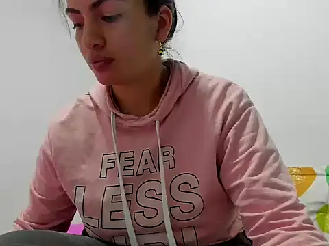 Snapshot of SamanthaBeke chatting on 25, 4, 2026 SamanthaBeke online show from 25, 4, 2026