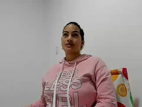 Snapshot of SamanthaBeke chatting on 28, 4, 2026 SamanthaBeke online show from 28, 4, 2026