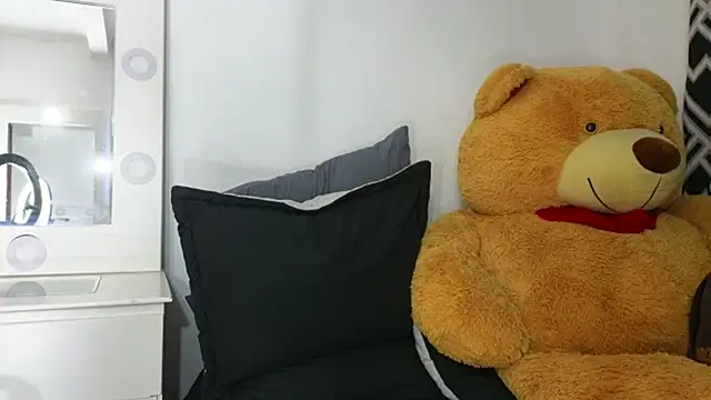 Dj scarlettmorreti online show from 12, 2, 2025