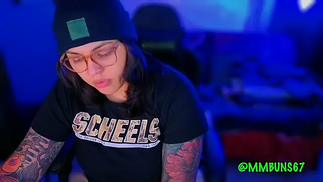 Snapshot of miacanela_xo chatting on 29, 10, 2025 miacanela xo online show from 29, 10, 2025