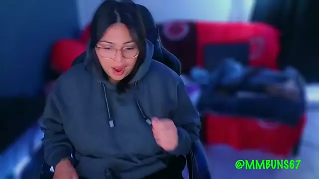 Snapshot of miacanela_xo chatting on 2, 11, 2025 miacanela xo online show from 2, 11, 2025