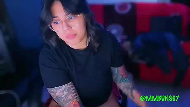 Snapshot of miacanela_xo chatting on 8, 11, 2025 miacanela xo online show from 8, 11, 2025