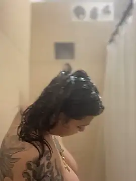 Snapshot of miacanela_xo chatting on 14, 12, 2025 miacanela xo online show from 14, 12, 2025