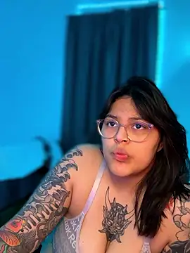 Snapshot of miacanela_xo chatting on 11, 1, 2026 miacanela xo online show from 11, 1, 2026