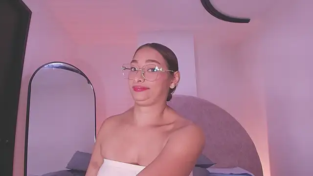 vale ross  online show from 17, 4, 2026