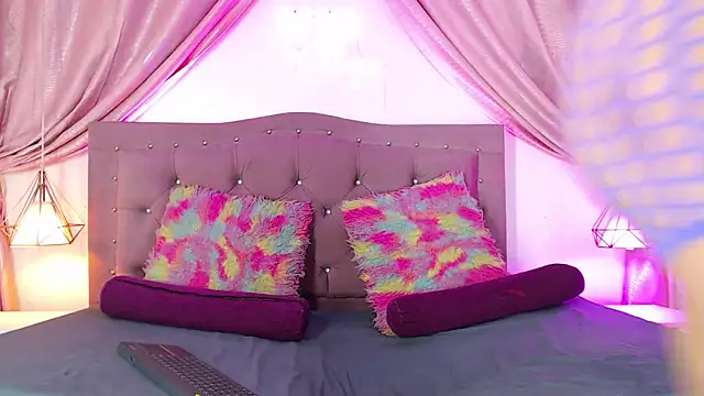 Maite Foxx online show from 13, 12, 2024