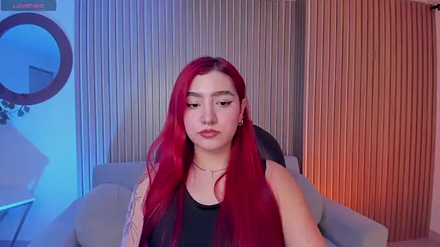 Snapshot of ViolettCastel chatting on 7, 3, 2025 ViolettCastel online show from 7, 3, 2025