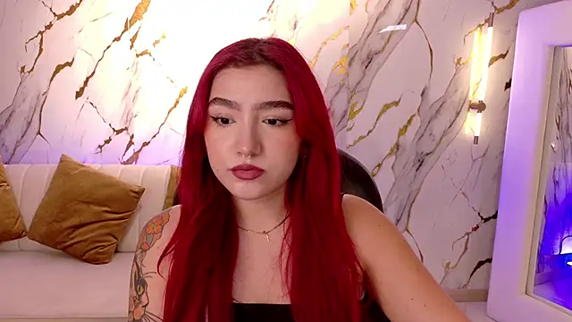 Snapshot of ViolettCastel chatting on 2, 11, 2025 ViolettCastel online show from 2, 11, 2025