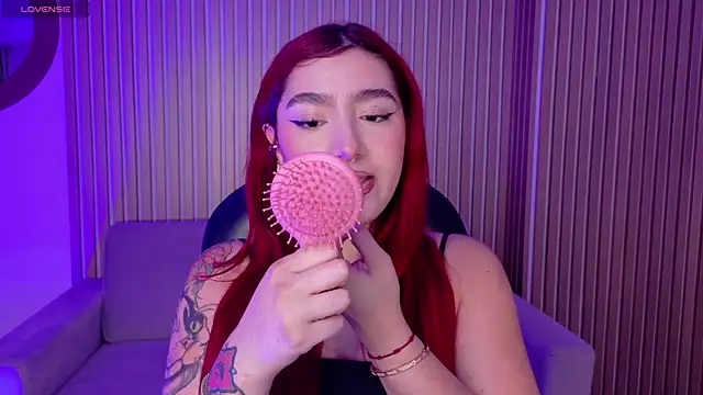 Snapshot of ViolettCastel chatting on 11, 1, 2026 ViolettCastel online show from 11, 1, 2026