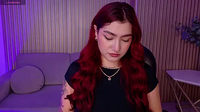 ViolettCastel online show from 18, 2, 2026