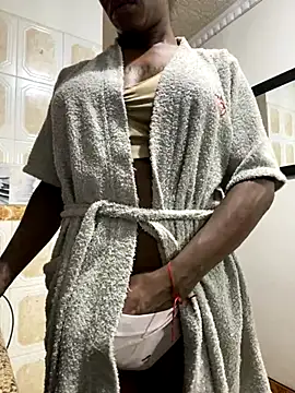 sweetsarabig22cm online show from 1, 12, 2025