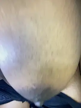 Snapshot of AssMilkymellowxx chatting on 16, 11, 2025 AssMilkymellowxx online show from 16, 11, 2025