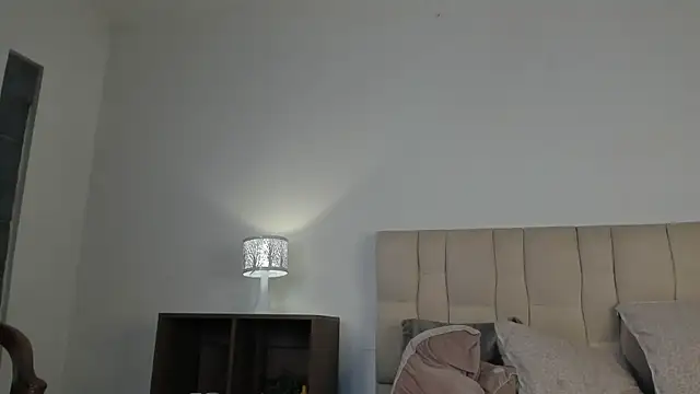 Roxxy mora online show from 17, 1, 2025