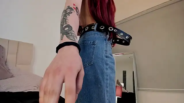 Roxxy mora online show from 19, 2, 2025