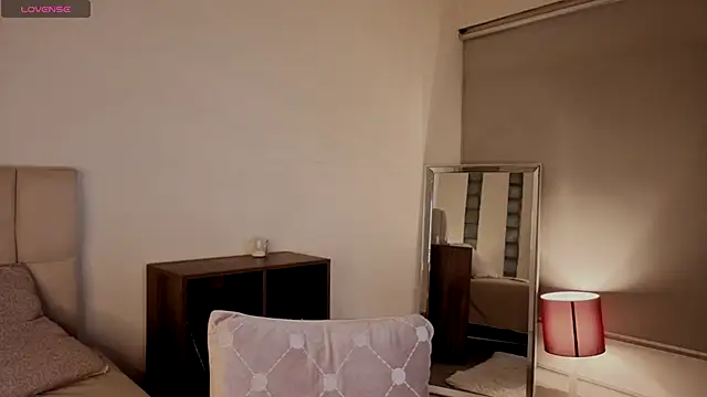 Roxxy mora online show from 15, 9, 2025