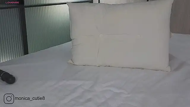 Snapshot of Monikacutie chatting on 28, 2, 2025 Monikacutie online show from 28, 2, 2025