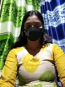 Snapshot of Aruyeshi- chatting on 7, 3, 2025 Aruyeshi- online show from 7, 3, 2025