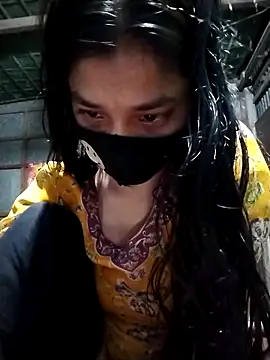 Snapshot of Aruyeshi- chatting on 11, 9, 2025 Aruyeshi- online show from 11, 9, 2025