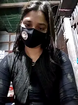 Snapshot of Aruyeshi- chatting on 28, 9, 2025 Aruyeshi- online show from 28, 9, 2025