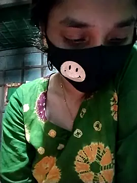 Snapshot of Aruyeshi- chatting on 27, 10, 2025 Aruyeshi- online show from 27, 10, 2025