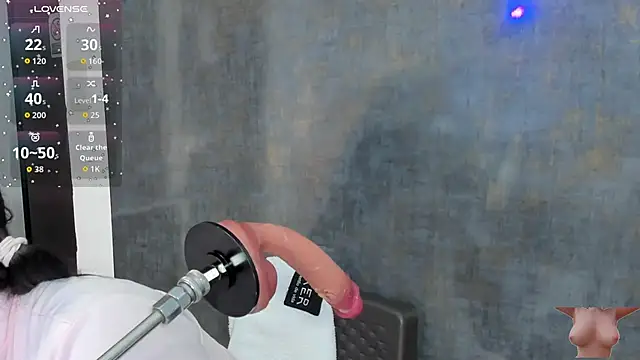 lola clit online show from 13, 1, 2026