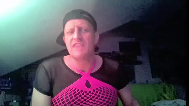 Snapshot of Bigthroaterboy chatting on 14, 6, 2026 Bigthroaterboy online show from 14, 6, 2026