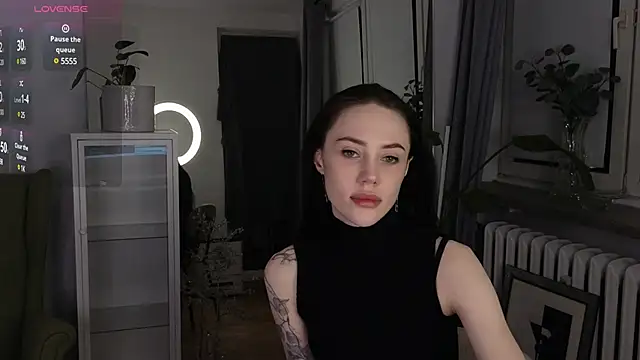 Snapshot of Sara_Tranquil chatting on 6, 3, 2025 Sara Tranquil online show from 6, 3, 2025