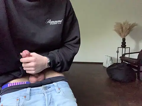 Snapshot of KendrickJiz chatting on 21, 10, 2025 KendrickJiz online show from 21, 10, 2025