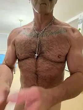 Snapshot of DaddySnowXX chatting on 13, 5, 2026 DaddySnowXX online show from 13, 5, 2026