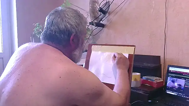 Snapshot of Art_Ass chatting on 7, 7, 2026 Art Ass online show from 7, 7, 2026