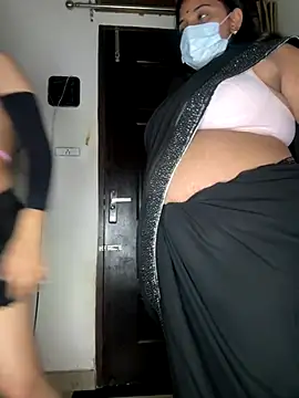 Snapshot of HotIndianCouple__8 chatting on 6, 11, 2025 HotIndianCouple 8 online show from 6, 11, 2025