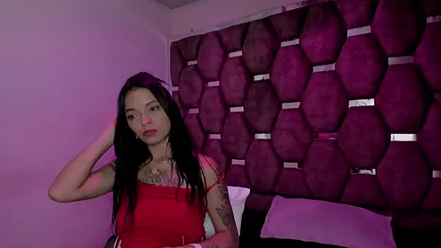 Snapshot of MaddyHudson chatting on 1, 5, 2026 MaddyHudson online show from 1, 5, 2026