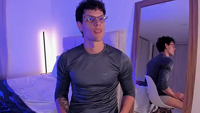 Snapshot of troy_palmer chatting on 24, 3, 2026 troy palmer online show from 24, 3, 2026