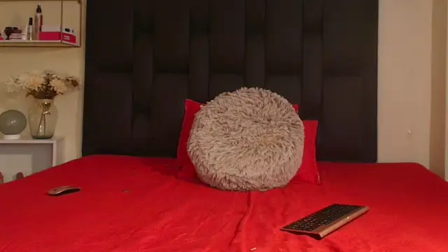 shanakendal2 online show from 11, 3, 2026