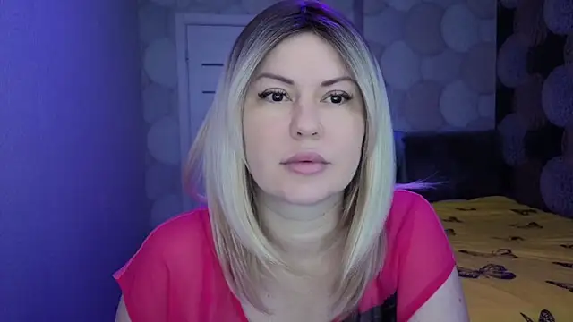 Snapshot of natusik chatting on 18, 10, 2025 natusik online show from 18, 10, 2025