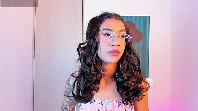 sofiaa grey  online show from 12, 2, 2026