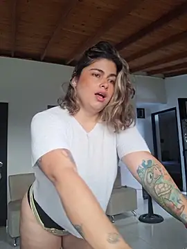 Snapshot of Juliietha_servas chatting on 19, 4, 2026 Juliietha servas online show from 19, 4, 2026