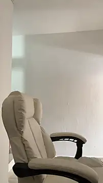 Snapshot of Sol_biglips chatting on 10, 11, 2025 Sol biglips online show from 10, 11, 2025