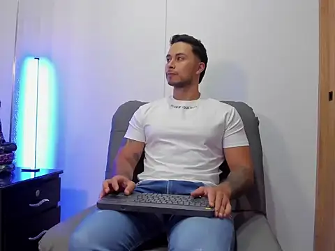 Juan muscle online show from 26, 7, 2026
