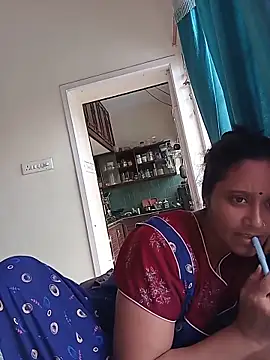 AUNTY1984 online show from 19, 5, 2026