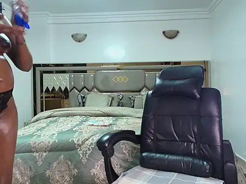 ebony shilly3 online show from 26, 11, 2025