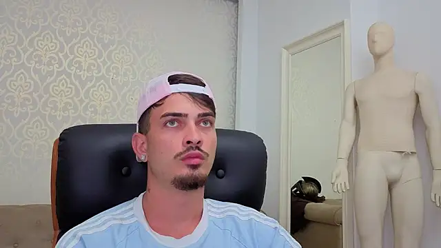 Snapshot of BrandonTate chatting on 7, 7, 2026 BrandonTate online show from 7, 7, 2026