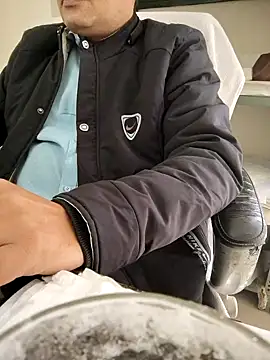 Hot-man39 online show from 1, 1, 2025